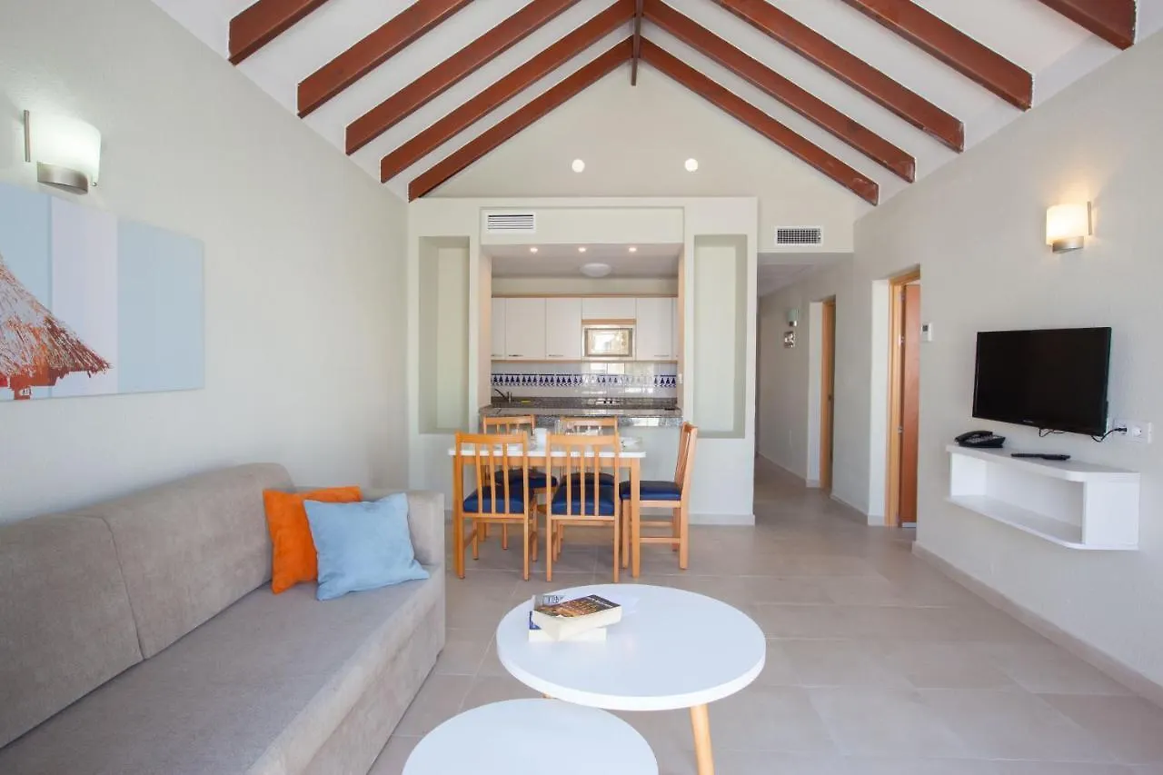 Apartamento Cinco Plazas Puerto del Carmen  España